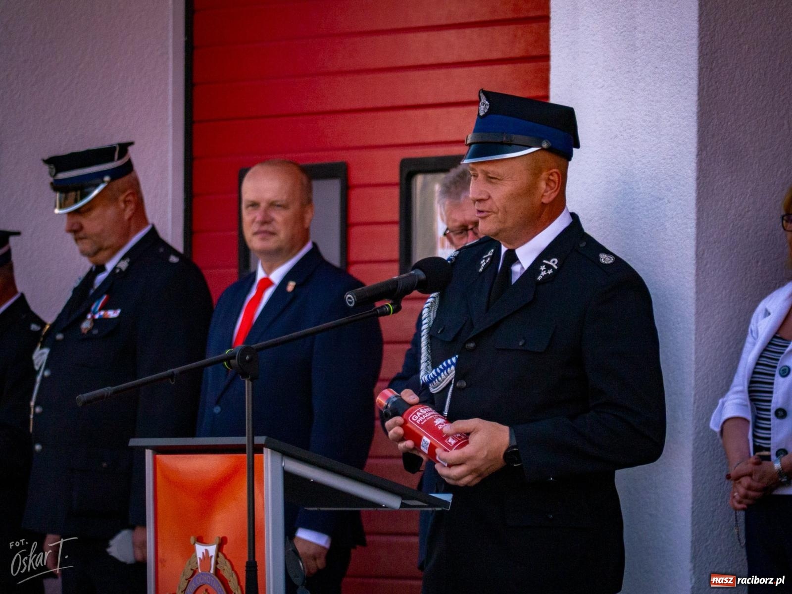 Zdjęcie w galerii na portalu naszraciborz.pl: Stulecie OSP Owsiszcze. Uroczysta msza, apel i odznaczenia dla zasłużonych druhów wiadomości z regionu