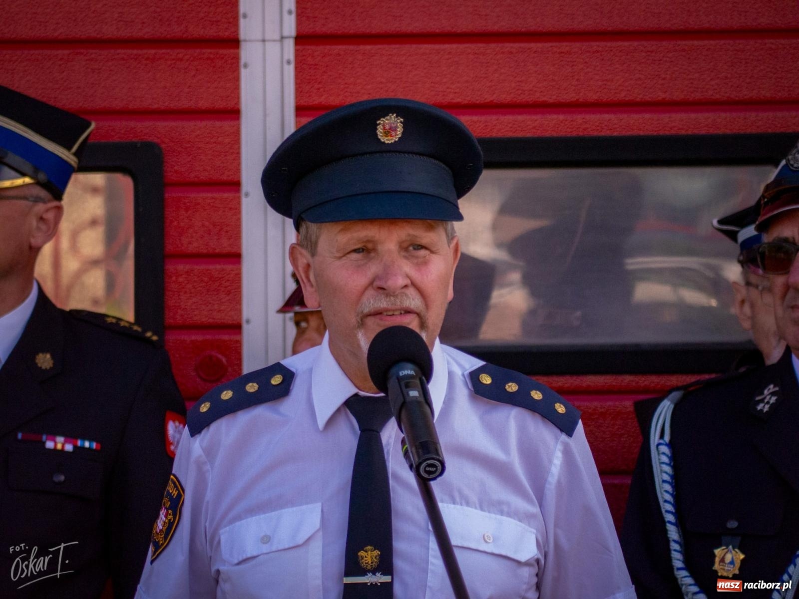 Zdjęcie w galerii na portalu naszraciborz.pl: Stulecie OSP Owsiszcze. Uroczysta msza, apel i odznaczenia dla zasłużonych druhów wiadomości z regionu