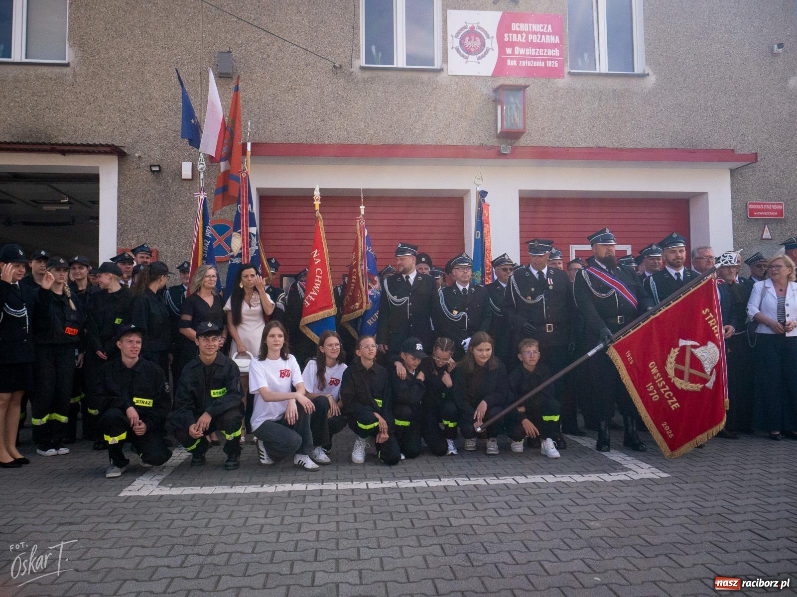 Zdjęcie w galerii na portalu naszraciborz.pl: Stulecie OSP Owsiszcze. Uroczysta msza, apel i odznaczenia dla zasłużonych druhów wiadomości z regionu