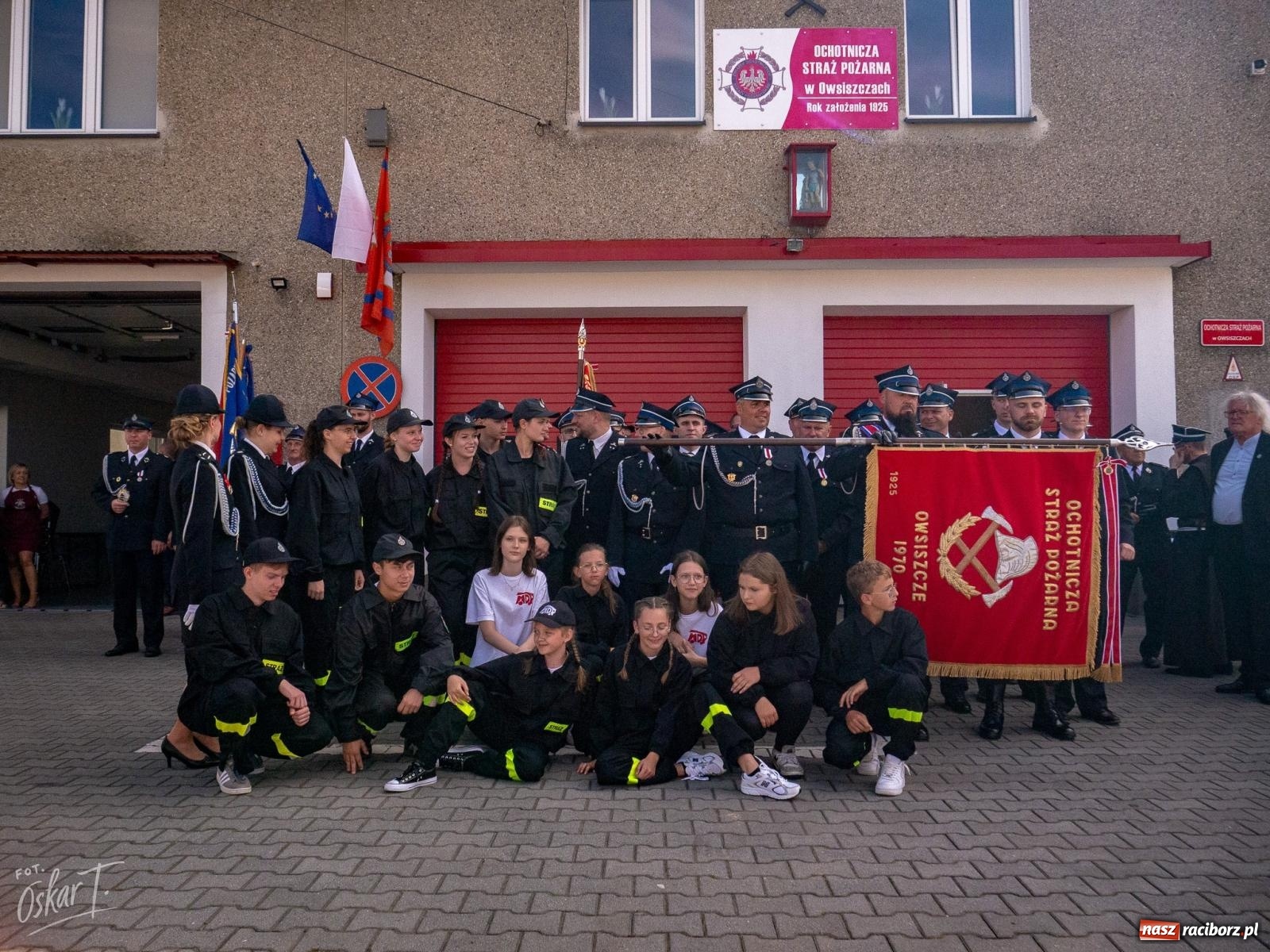 Zdjęcie w galerii na portalu naszraciborz.pl: Stulecie OSP Owsiszcze. Uroczysta msza, apel i odznaczenia dla zasłużonych druhów wiadomości z regionu