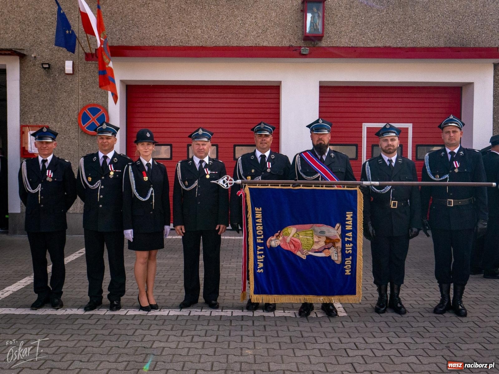 Zdjęcie w galerii na portalu naszraciborz.pl: Stulecie OSP Owsiszcze. Uroczysta msza, apel i odznaczenia dla zasłużonych druhów wiadomości z regionu