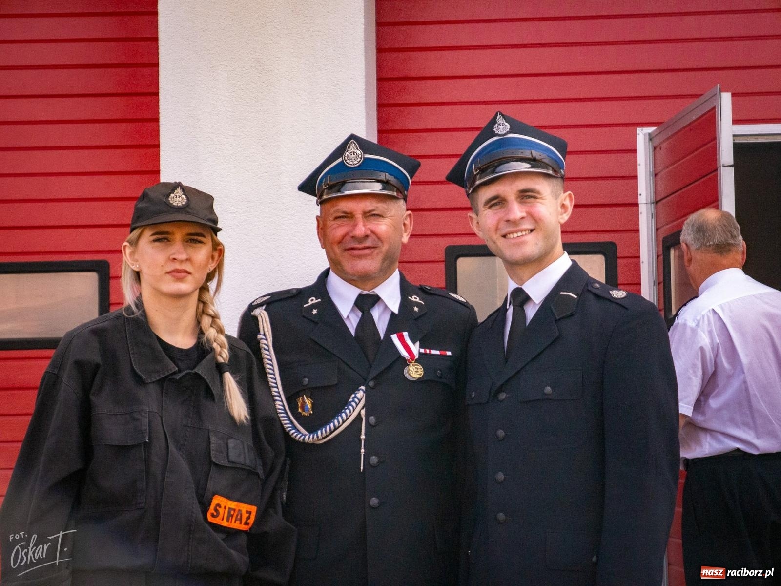 Zdjęcie w galerii na portalu naszraciborz.pl: Stulecie OSP Owsiszcze. Uroczysta msza, apel i odznaczenia dla zasłużonych druhów wiadomości z regionu