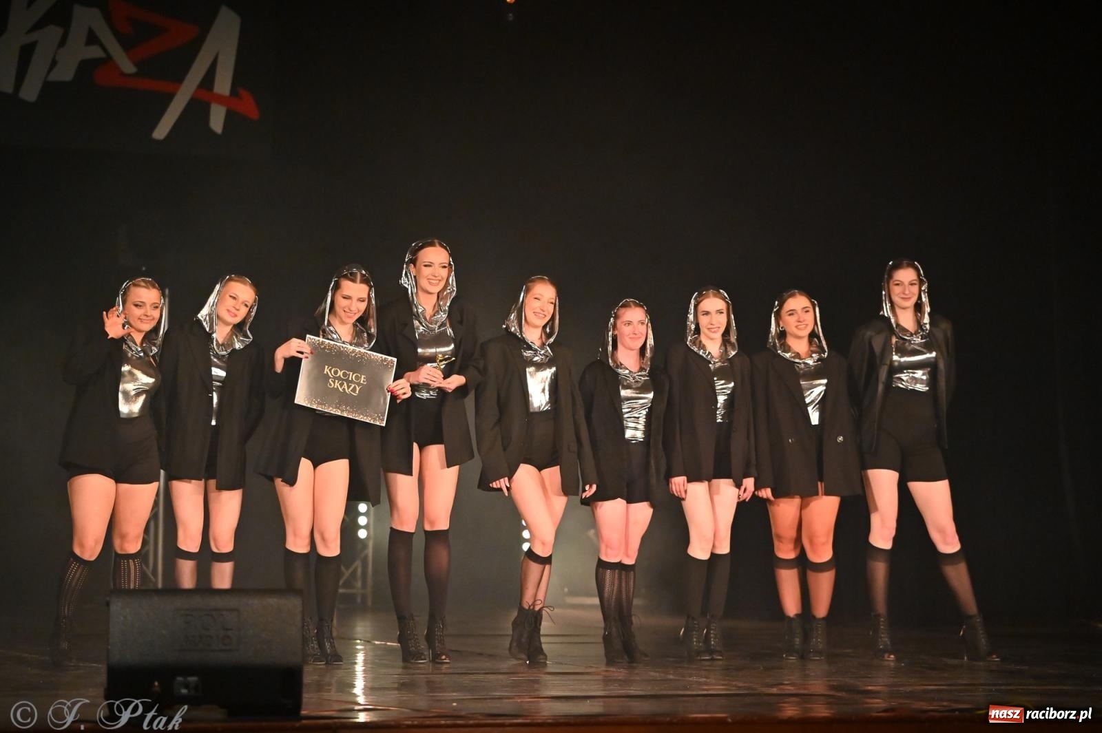 Zdjęcie w galerii na portalu naszraciborz.pl: Oscarowy blask na scenie RCK. Gala SKAZY oczarowała publiczność wiadomości z regionu