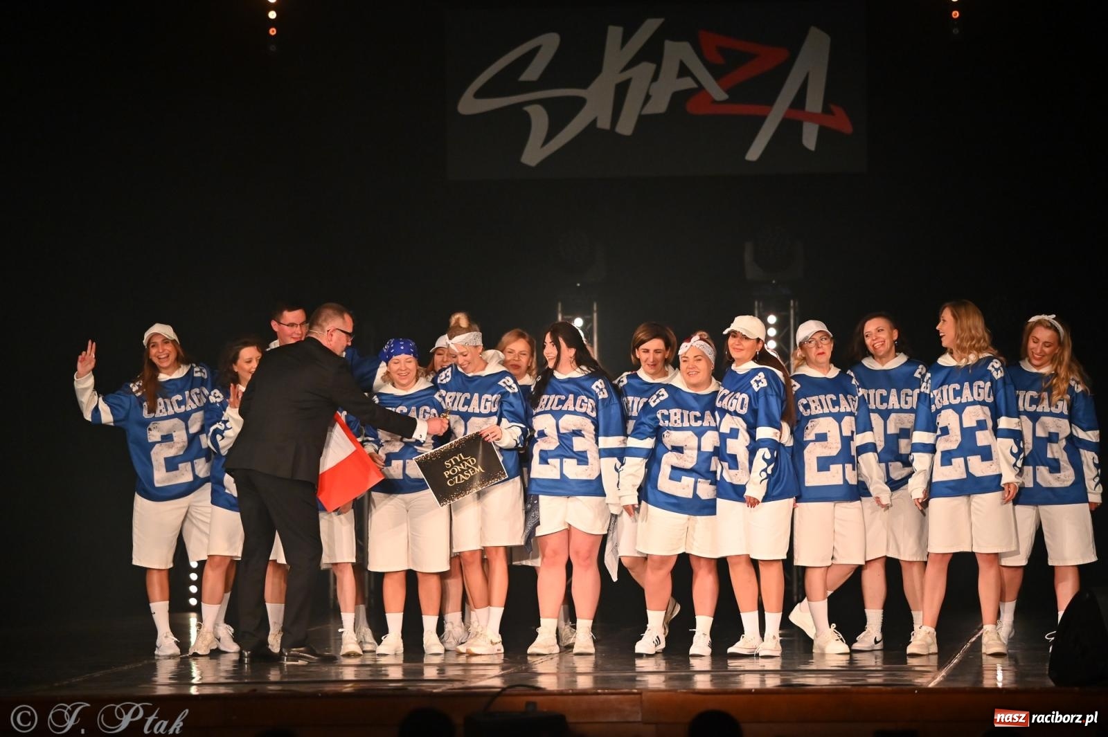 Zdjęcie w galerii na portalu naszraciborz.pl: Oscarowy blask na scenie RCK. Gala SKAZY oczarowała publiczność wiadomości z regionu