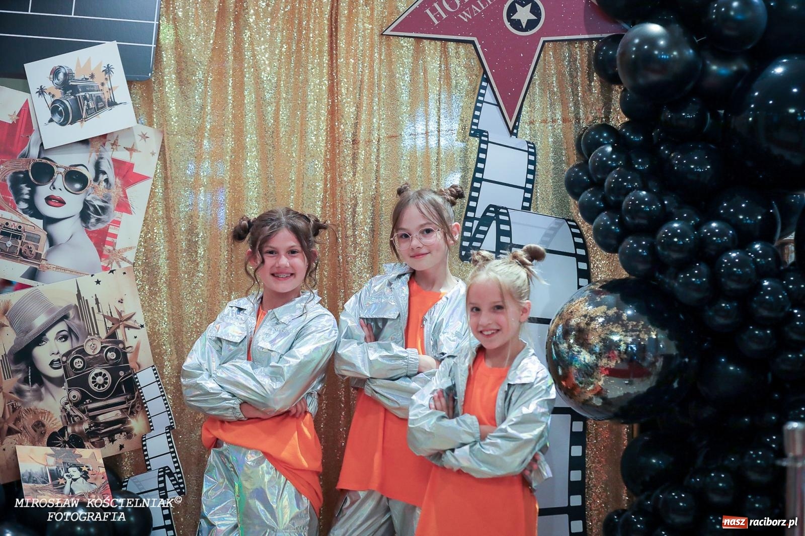 Zdjęcie w galerii na portalu naszraciborz.pl: Oscarowy blask na scenie RCK. Gala SKAZY oczarowała publiczność wiadomości z regionu