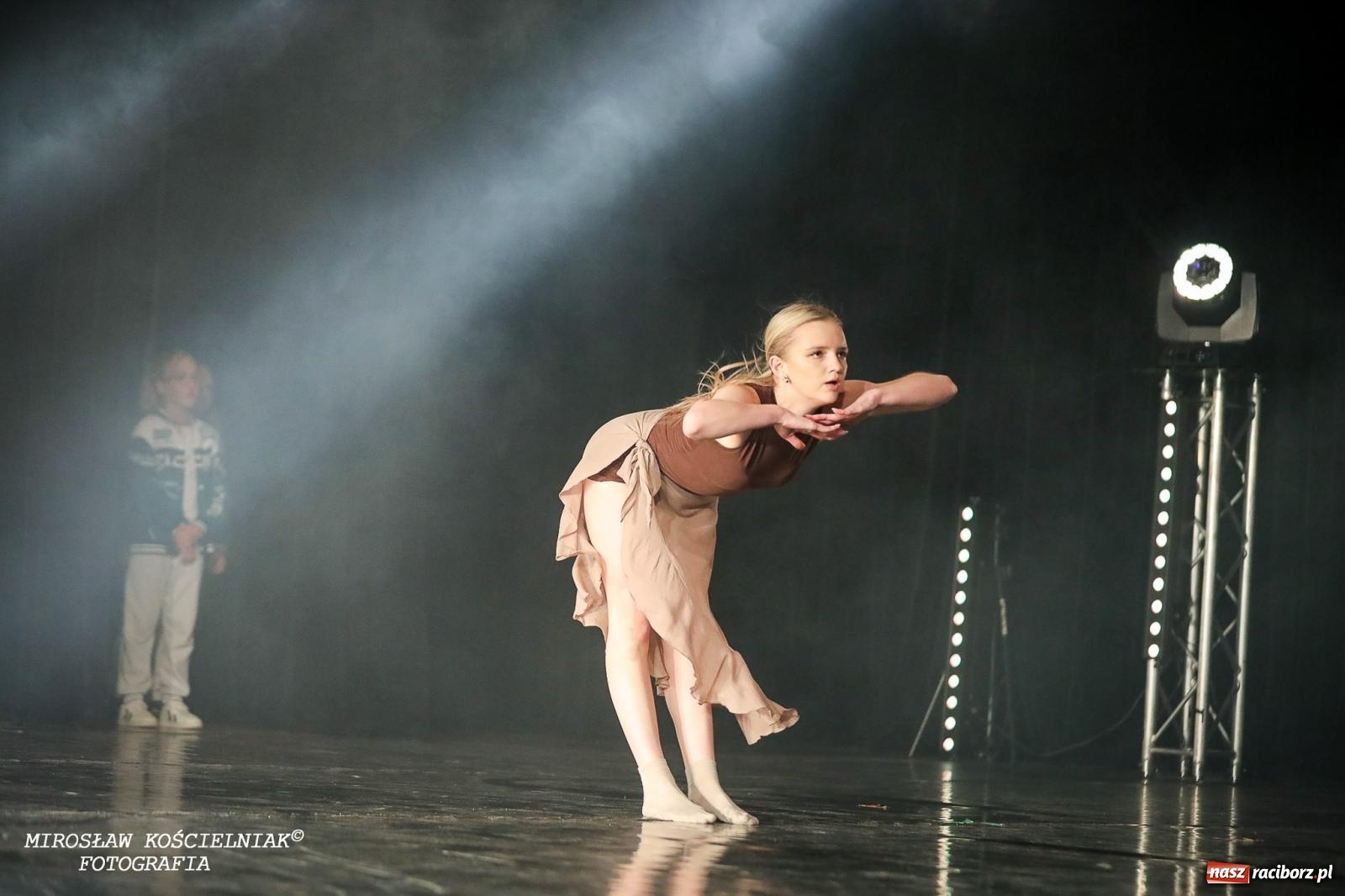 Zdjęcie w galerii na portalu naszraciborz.pl: Oscarowy blask na scenie RCK. Gala SKAZY oczarowała publiczność wiadomości z regionu