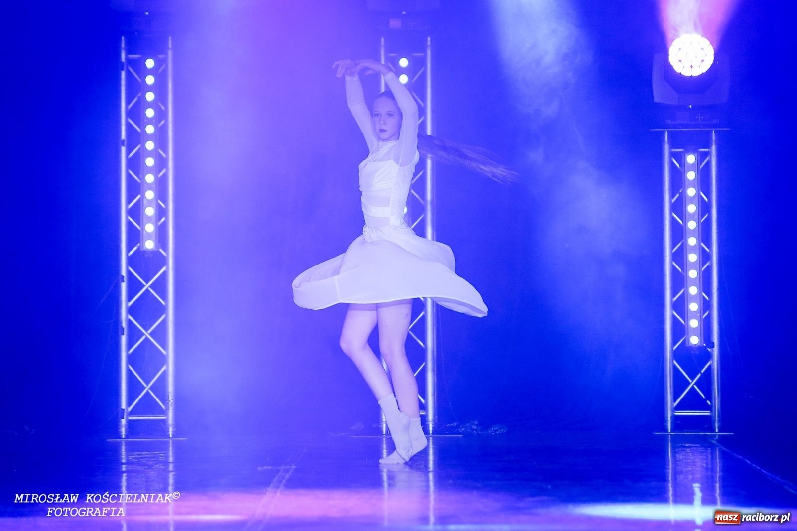 Zdjęcie w galerii na portalu naszraciborz.pl: Oscarowy blask na scenie RCK. Gala SKAZY oczarowała publiczność wiadomości z regionu