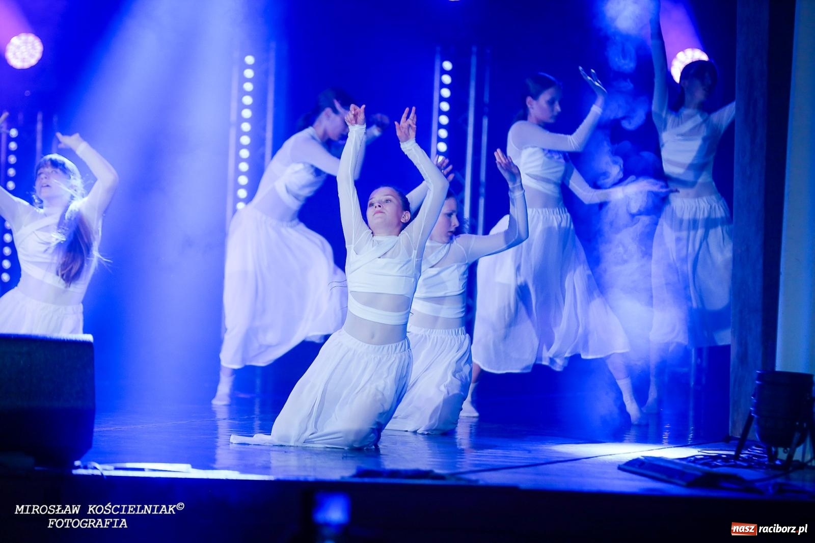 Zdjęcie w galerii na portalu naszraciborz.pl: Oscarowy blask na scenie RCK. Gala SKAZY oczarowała publiczność wiadomości z regionu