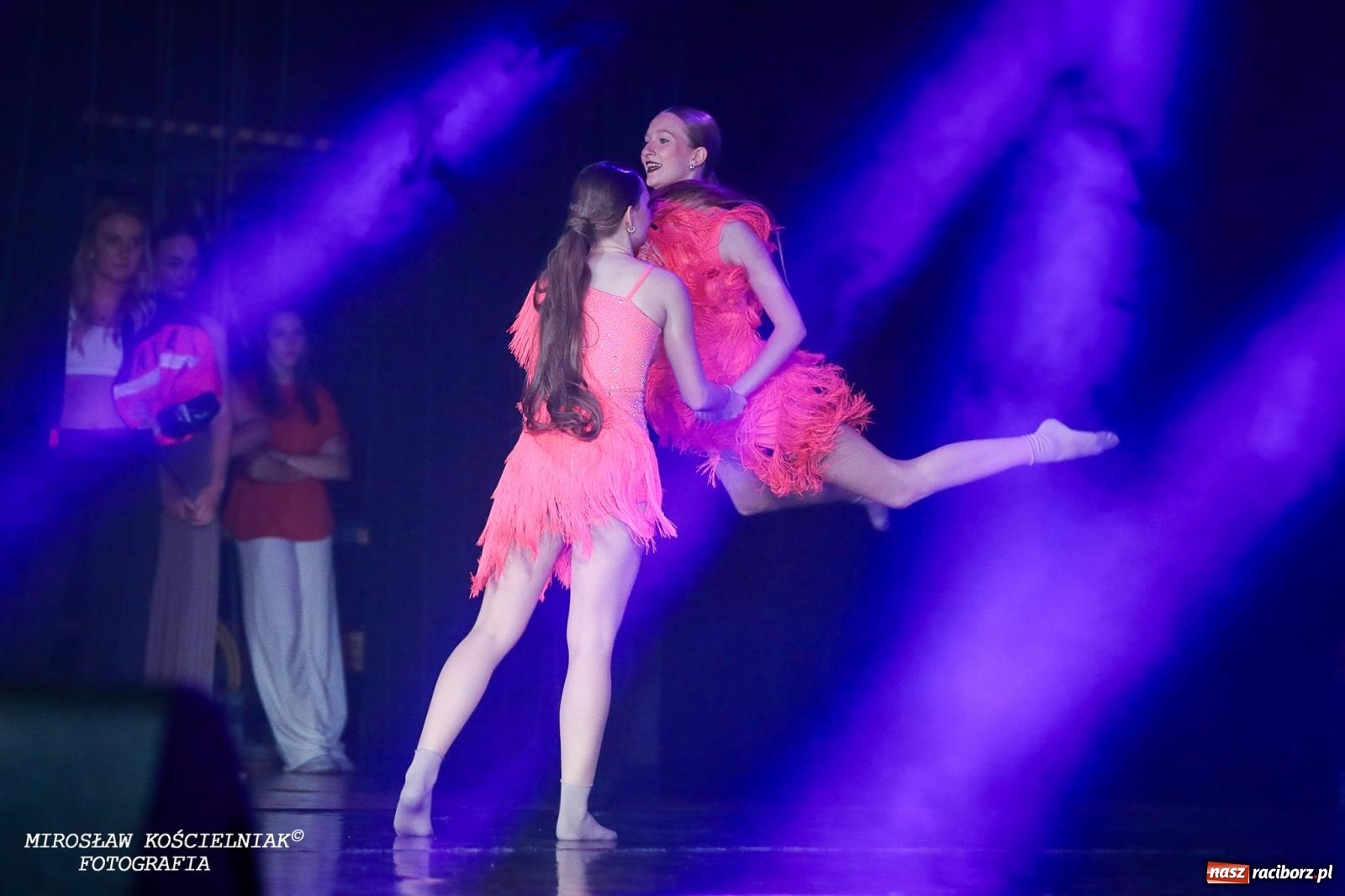 Zdjęcie w galerii na portalu naszraciborz.pl: Oscarowy blask na scenie RCK. Gala SKAZY oczarowała publiczność wiadomości z regionu