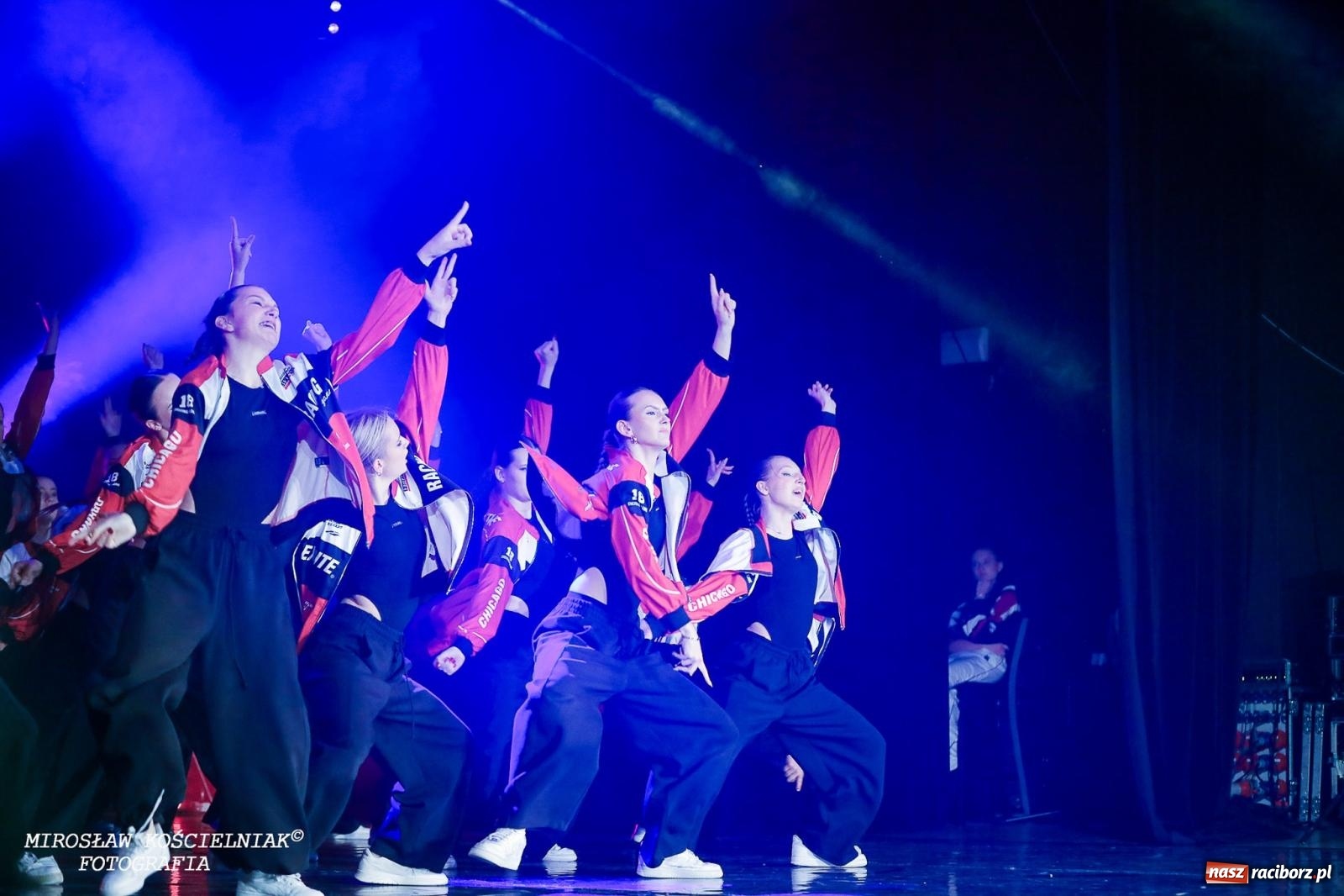 Zdjęcie w galerii na portalu naszraciborz.pl: Oscarowy blask na scenie RCK. Gala SKAZY oczarowała publiczność wiadomości z regionu