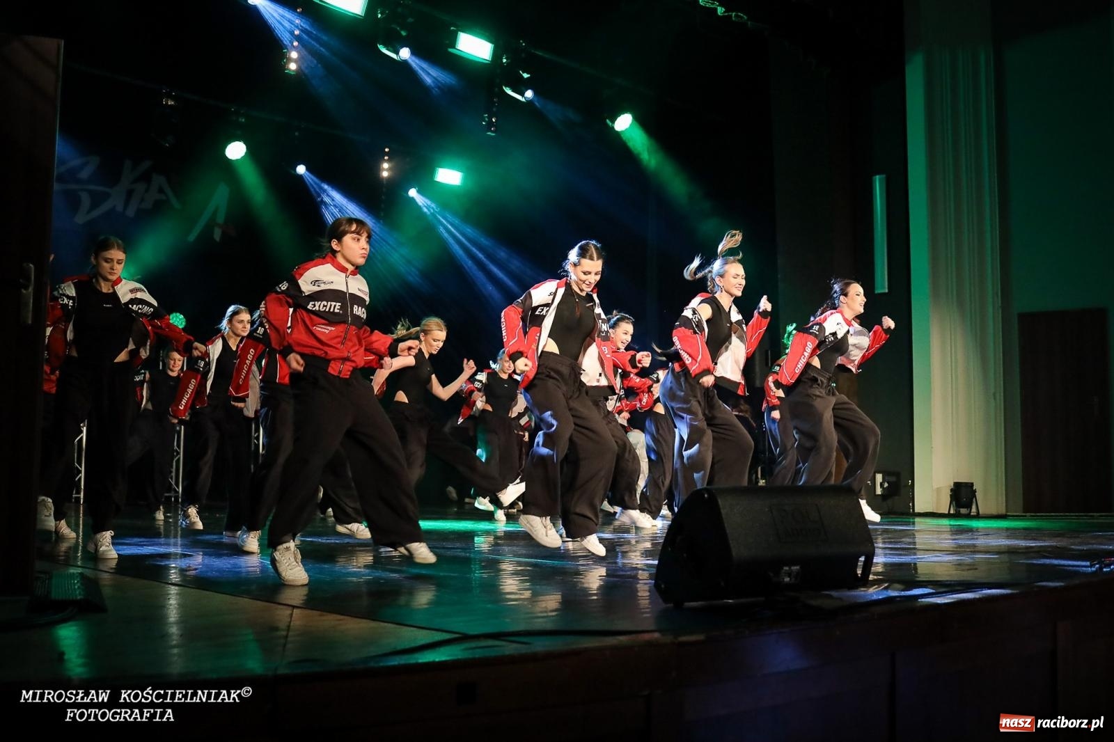 Zdjęcie w galerii na portalu naszraciborz.pl: Oscarowy blask na scenie RCK. Gala SKAZY oczarowała publiczność wiadomości z regionu