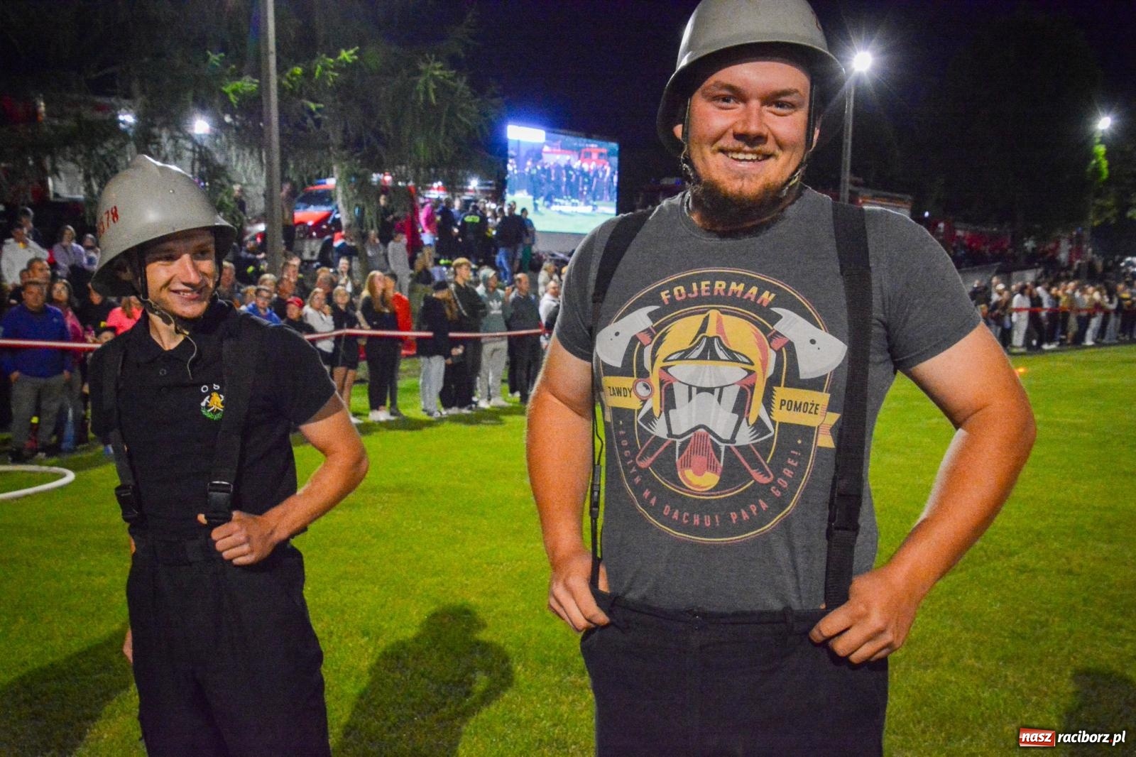 Zdjęcie w galerii na portalu naszraciborz.pl: Noc pełna rywalizacji. Rekord toru i wielkie emocje w Bolesławiu! [FOTO i WIDEO] wiadomości z regionu