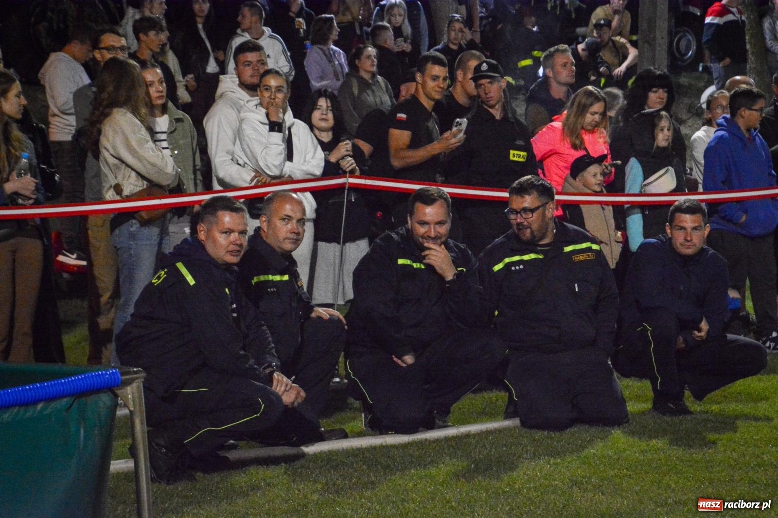 Zdjęcie w galerii na portalu naszraciborz.pl: Noc pełna rywalizacji. Rekord toru i wielkie emocje w Bolesławiu! [FOTO i WIDEO] wiadomości z regionu