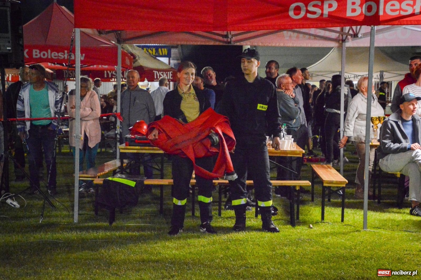 Zdjęcie w galerii na portalu naszraciborz.pl: Noc pełna rywalizacji. Rekord toru i wielkie emocje w Bolesławiu! [FOTO i WIDEO] wiadomości z regionu