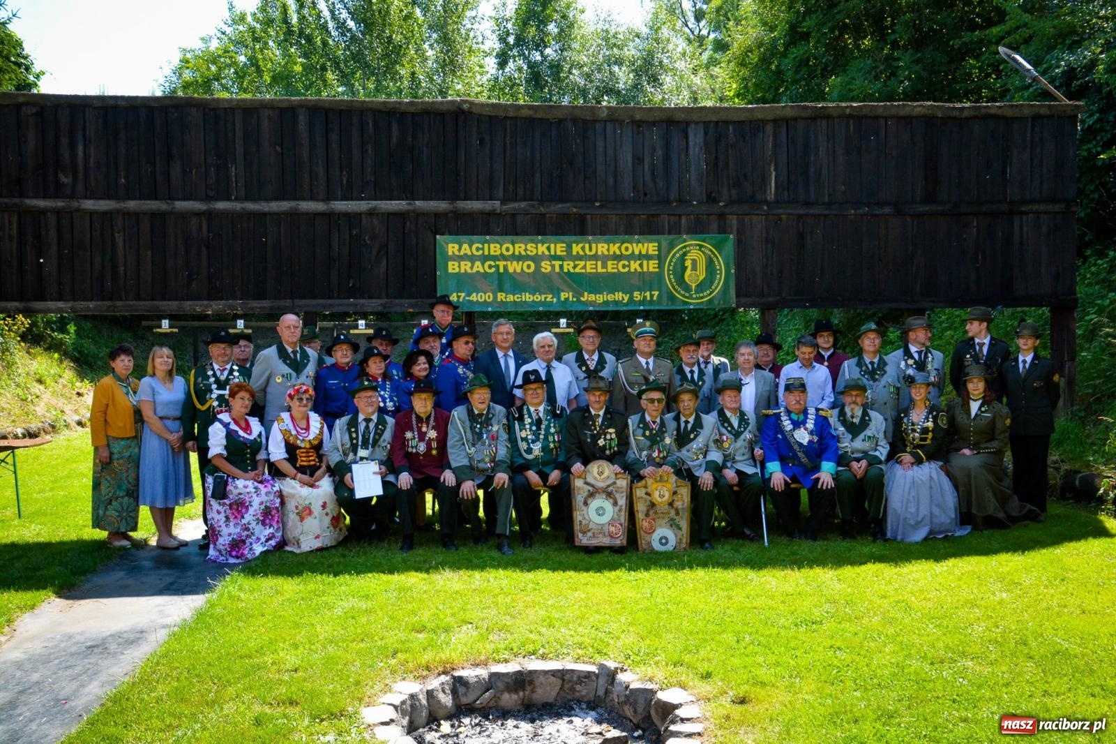 Zdjęcie w galerii na portalu naszraciborz.pl: Racibórz ma nowego króla kurkowego. Strzelanie na 20-lecie bractwa  wiadomości z regionu