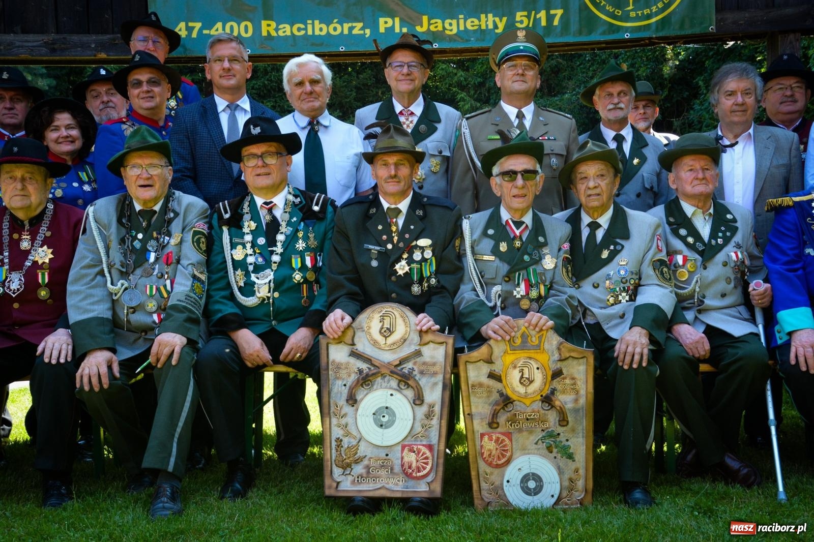 Zdjęcie w galerii na portalu naszraciborz.pl: Racibórz ma nowego króla kurkowego. Strzelanie na 20-lecie bractwa  wiadomości z regionu