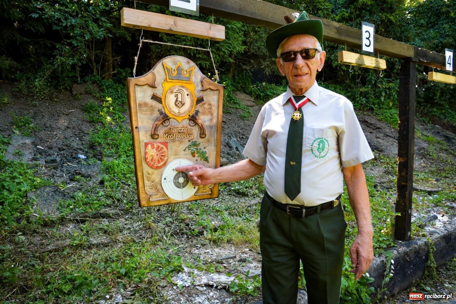 Zdjęcie w galerii na portalu naszraciborz.pl: Racibórz ma nowego króla kurkowego. Strzelanie na 20-lecie bractwa  wiadomości z regionu