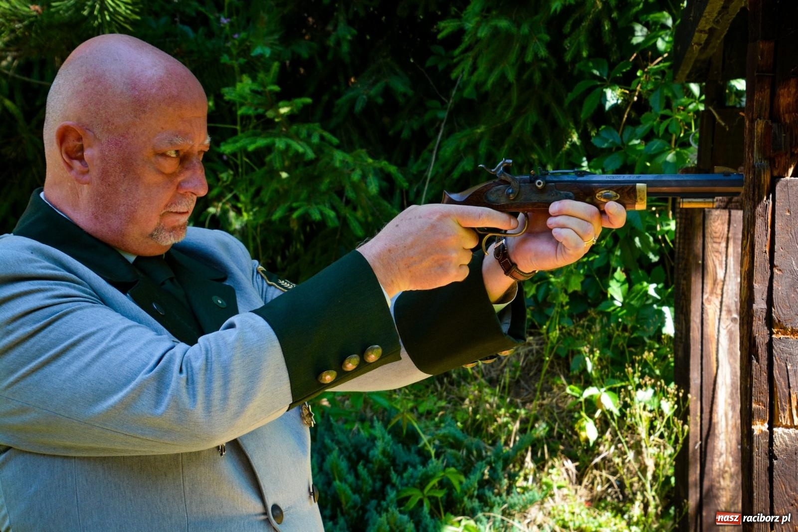 Zdjęcie w galerii na portalu naszraciborz.pl: Racibórz ma nowego króla kurkowego. Strzelanie na 20-lecie bractwa  wiadomości z regionu