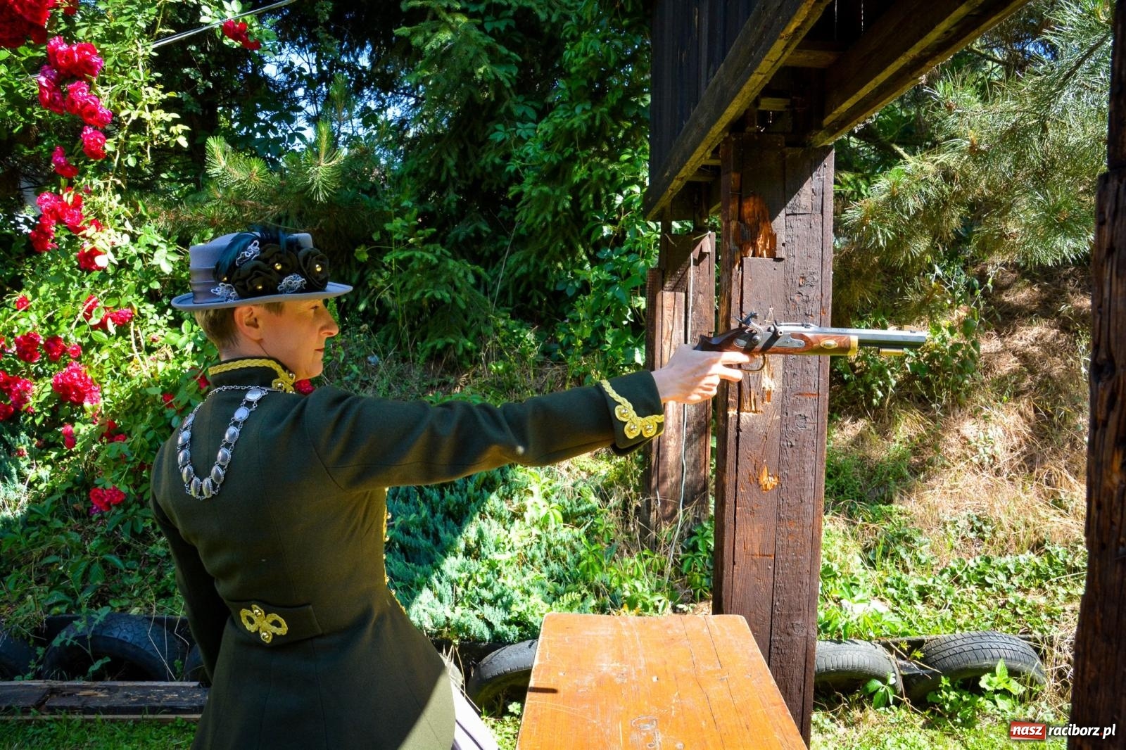 Zdjęcie w galerii na portalu naszraciborz.pl: Racibórz ma nowego króla kurkowego. Strzelanie na 20-lecie bractwa  wiadomości z regionu
