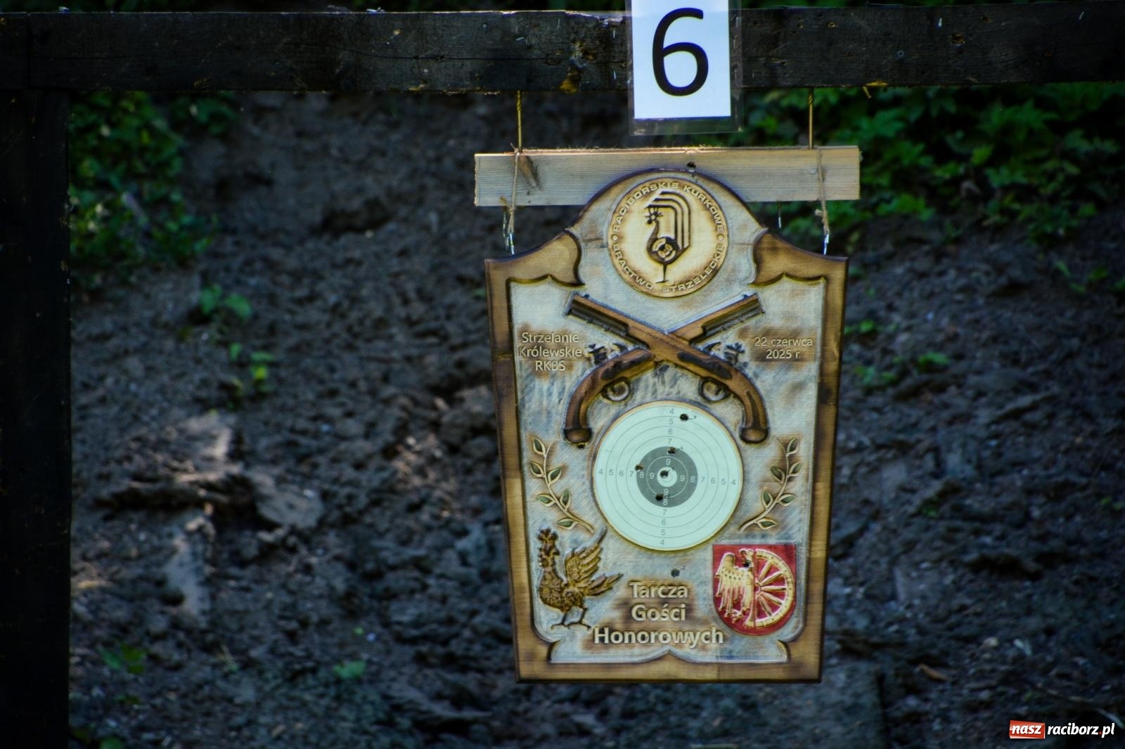 Zdjęcie w galerii na portalu naszraciborz.pl: Racibórz ma nowego króla kurkowego. Strzelanie na 20-lecie bractwa  wiadomości z regionu