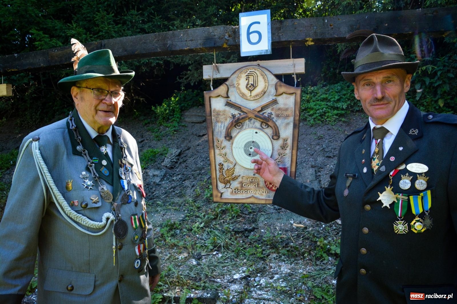 Zdjęcie w galerii na portalu naszraciborz.pl: Racibórz ma nowego króla kurkowego. Strzelanie na 20-lecie bractwa  wiadomości z regionu
