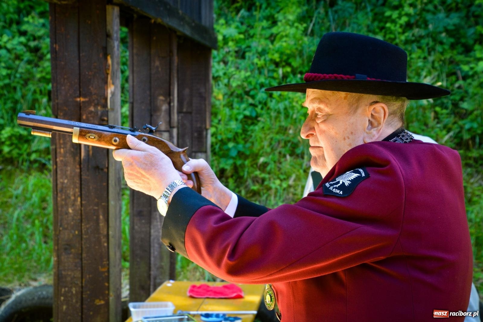 Zdjęcie w galerii na portalu naszraciborz.pl: Racibórz ma nowego króla kurkowego. Strzelanie na 20-lecie bractwa  wiadomości z regionu