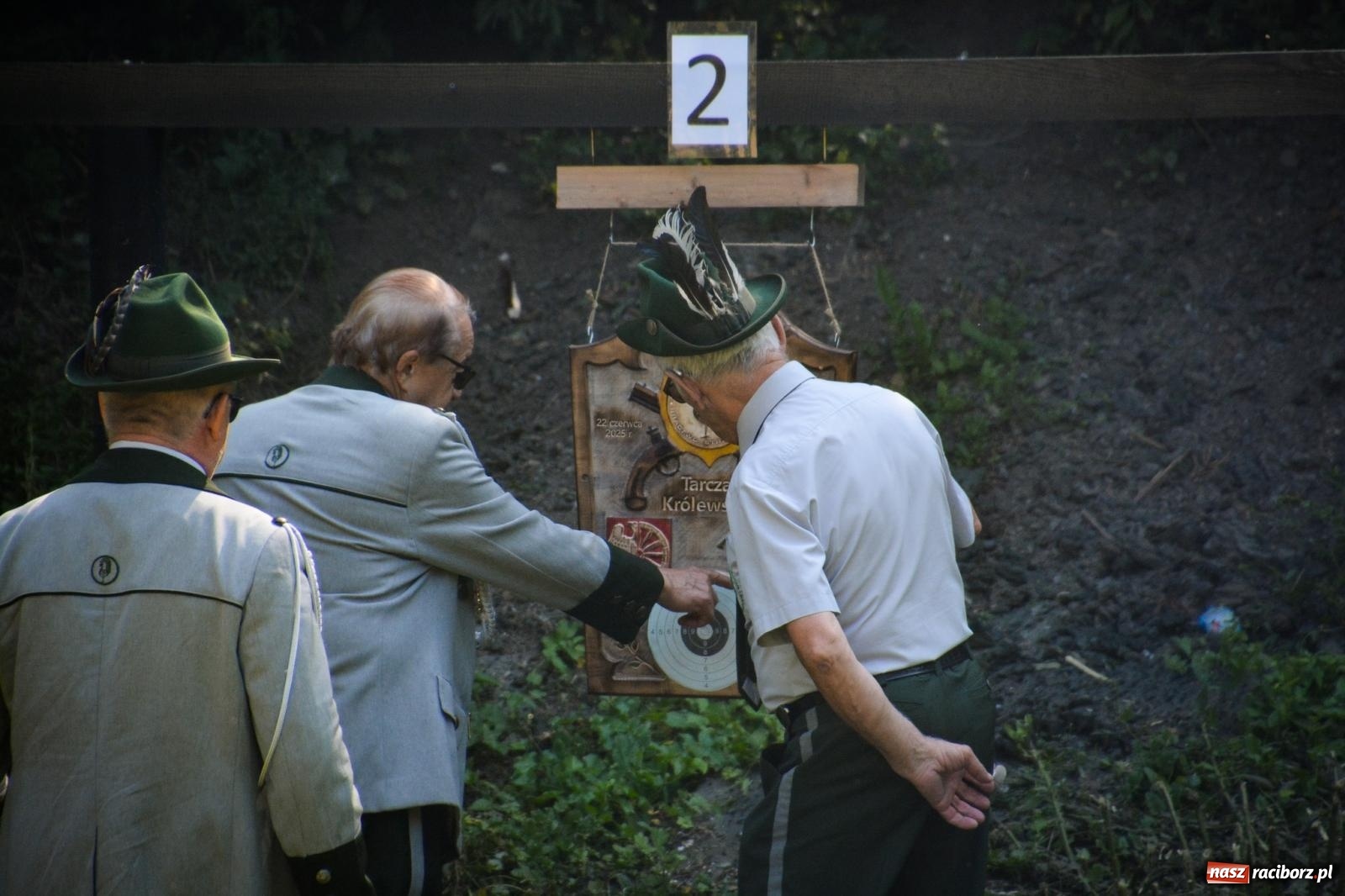 Zdjęcie w galerii na portalu naszraciborz.pl: Racibórz ma nowego króla kurkowego. Strzelanie na 20-lecie bractwa  wiadomości z regionu