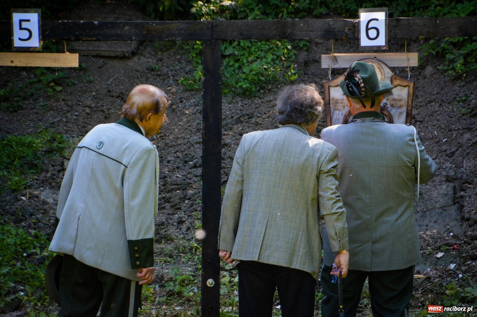 Zdjęcie w galerii na portalu naszraciborz.pl: Racibórz ma nowego króla kurkowego. Strzelanie na 20-lecie bractwa  wiadomości z regionu