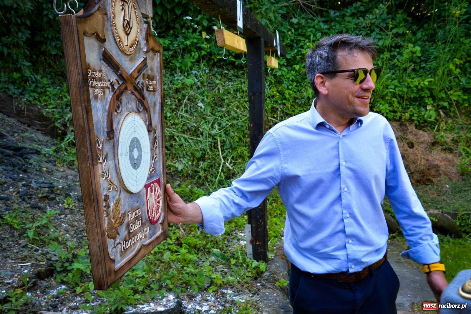 Zdjęcie w galerii na portalu naszraciborz.pl: Racibórz ma nowego króla kurkowego. Strzelanie na 20-lecie bractwa  wiadomości z regionu