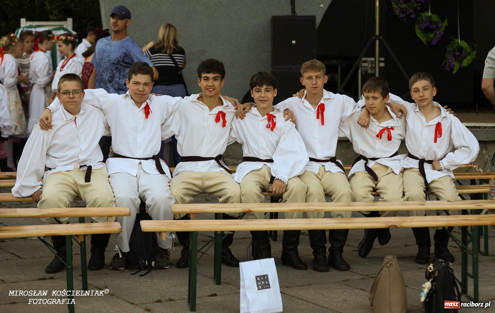Zdjęcie w galerii na portalu naszraciborz.pl: Noc Świętojańska znów rozświetliła Park Roth - foto na bis! wiadomości z regionu