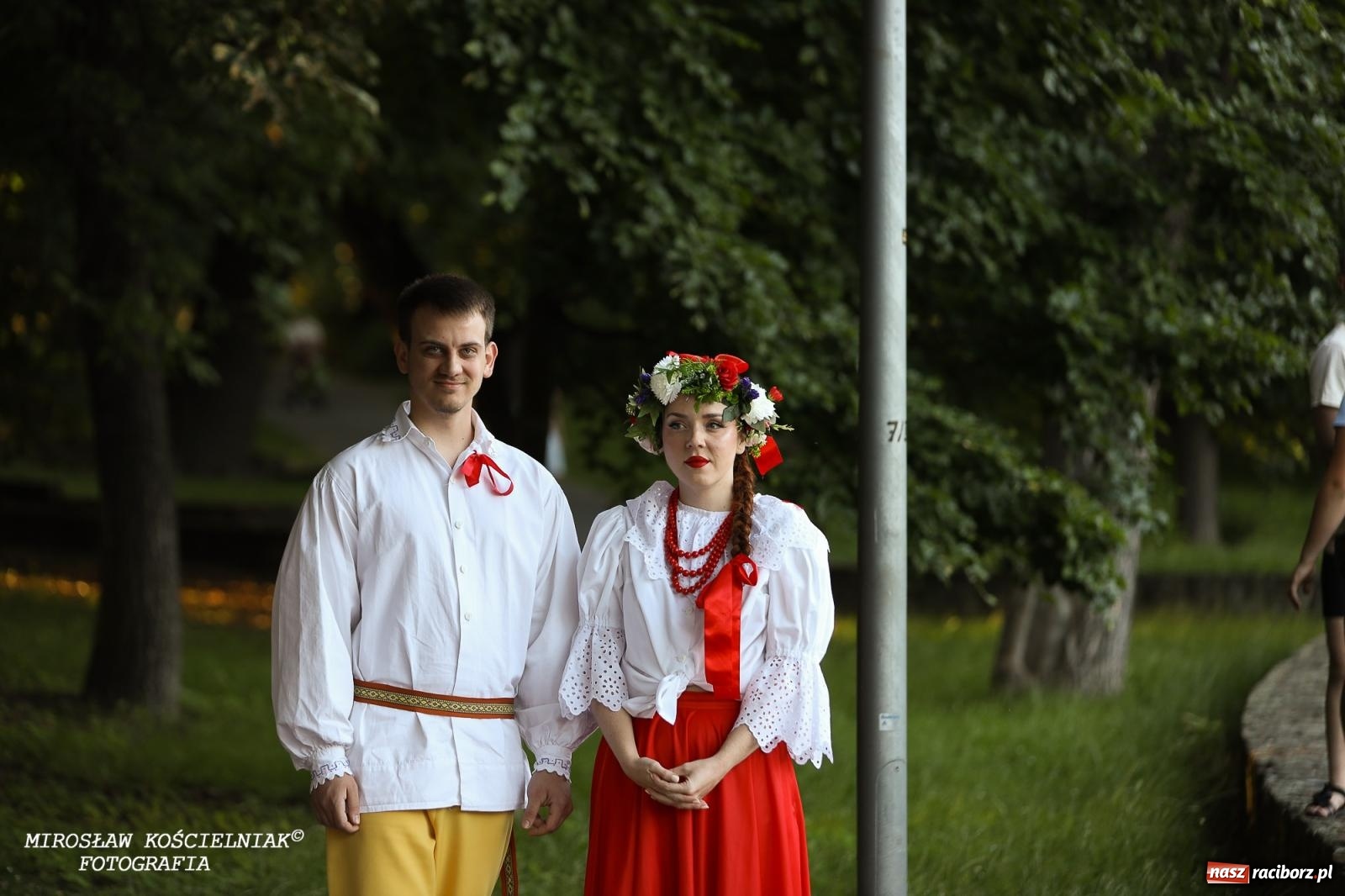 Zdjęcie w galerii na portalu naszraciborz.pl: Noc Świętojańska znów rozświetliła Park Roth - foto na bis! wiadomości z regionu