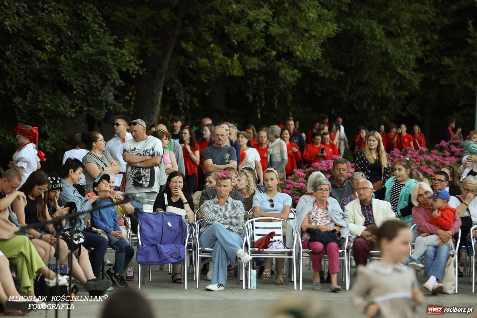 Zdjęcie w galerii na portalu naszraciborz.pl: Noc Świętojańska znów rozświetliła Park Roth - foto na bis! wiadomości z regionu