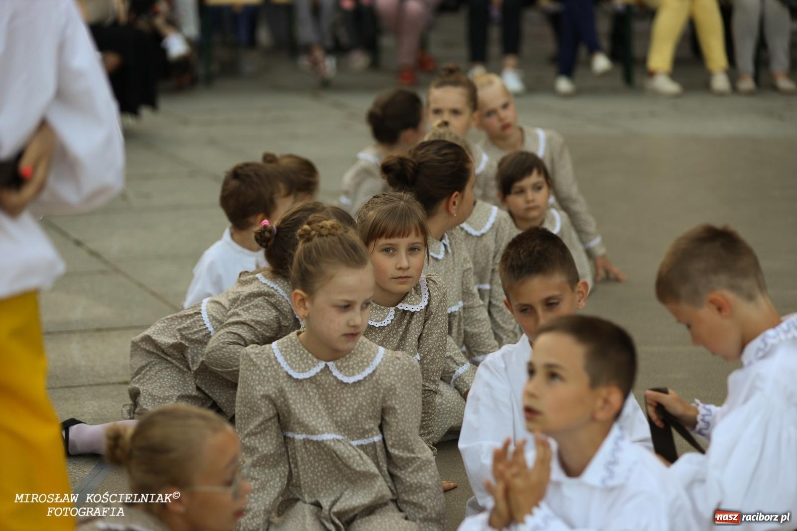Zdjęcie w galerii na portalu naszraciborz.pl: Noc Świętojańska znów rozświetliła Park Roth - foto na bis! wiadomości z regionu