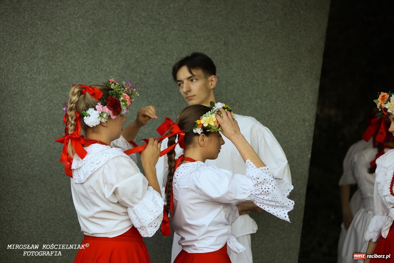 Zdjęcie w galerii na portalu naszraciborz.pl: Noc Świętojańska znów rozświetliła Park Roth - foto na bis! wiadomości z regionu