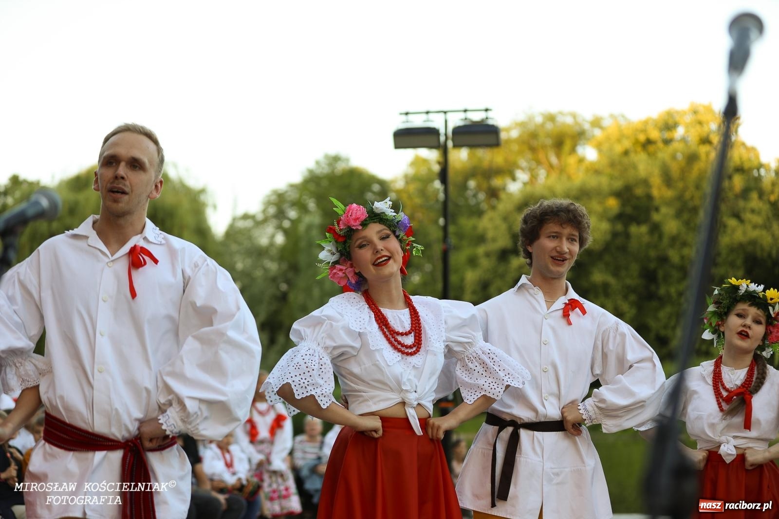Zdjęcie w galerii na portalu naszraciborz.pl: Noc Świętojańska znów rozświetliła Park Roth - foto na bis! wiadomości z regionu