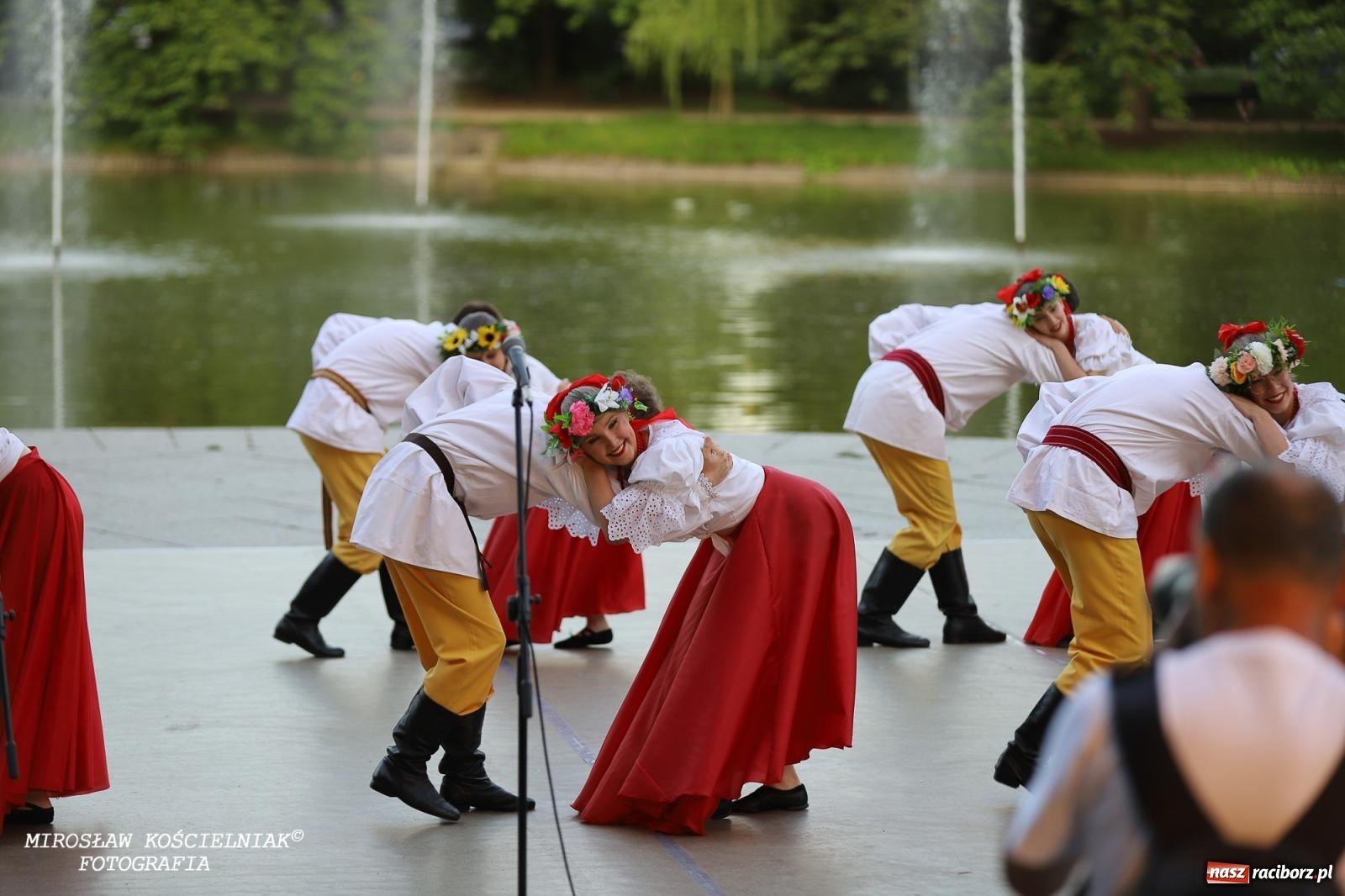 Zdjęcie w galerii na portalu naszraciborz.pl: Noc Świętojańska znów rozświetliła Park Roth - foto na bis! wiadomości z regionu