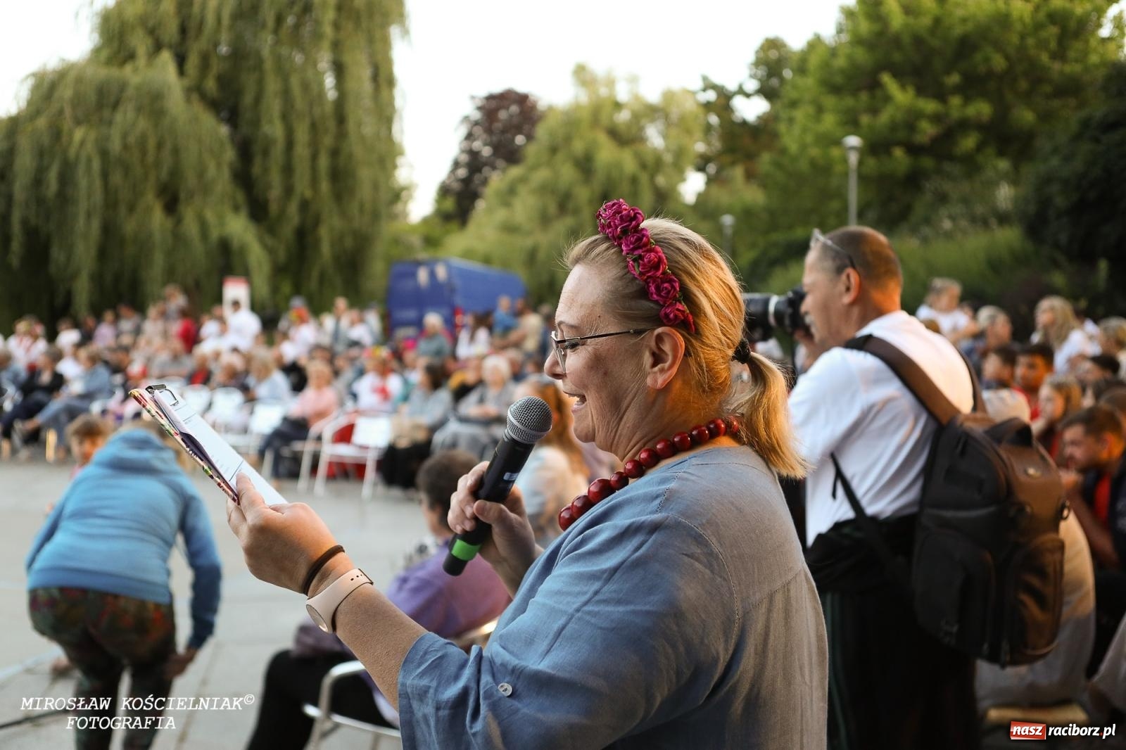 Zdjęcie w galerii na portalu naszraciborz.pl: Noc Świętojańska znów rozświetliła Park Roth - foto na bis! wiadomości z regionu
