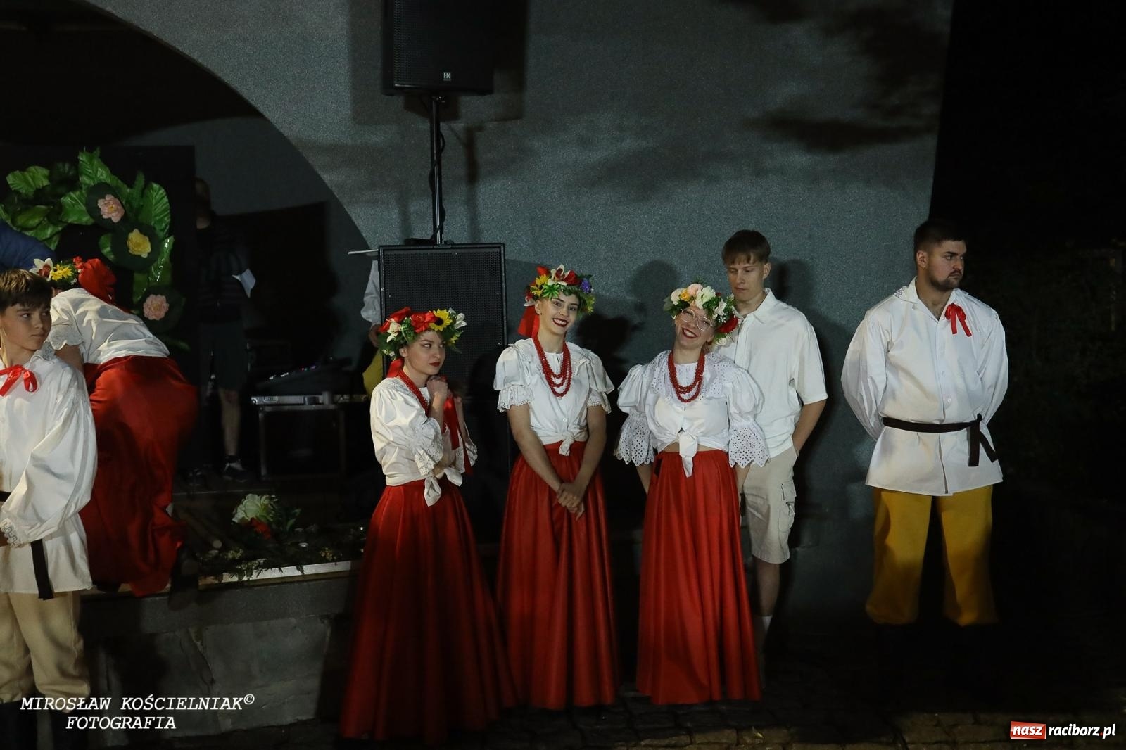 Zdjęcie w galerii na portalu naszraciborz.pl: Noc Świętojańska znów rozświetliła Park Roth - foto na bis! wiadomości z regionu