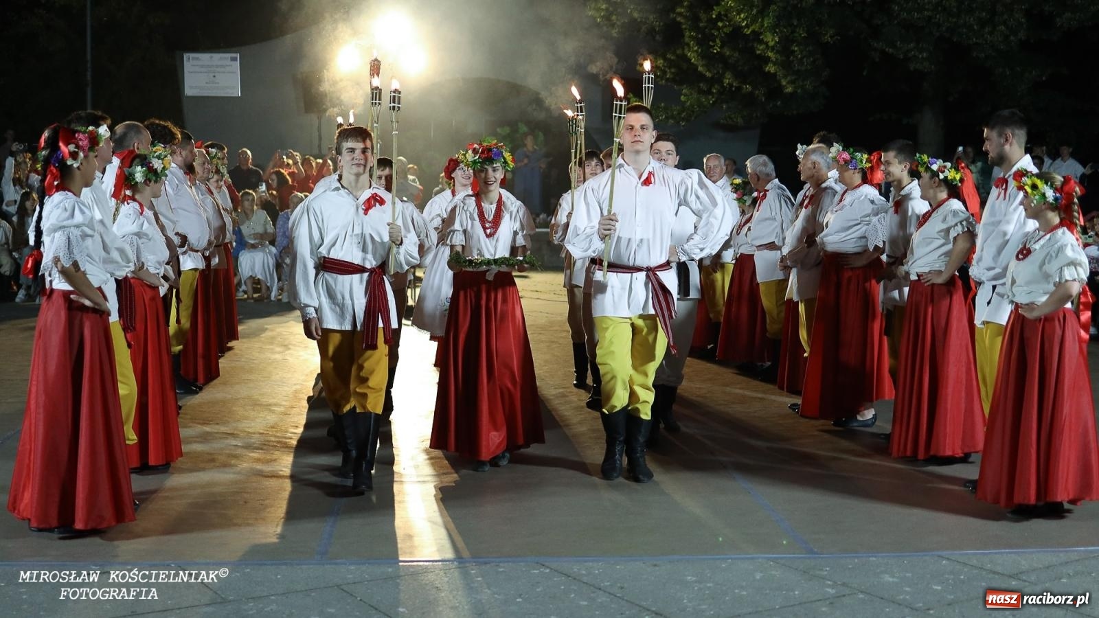 Zdjęcie w galerii na portalu naszraciborz.pl: Noc Świętojańska znów rozświetliła Park Roth - foto na bis! wiadomości z regionu