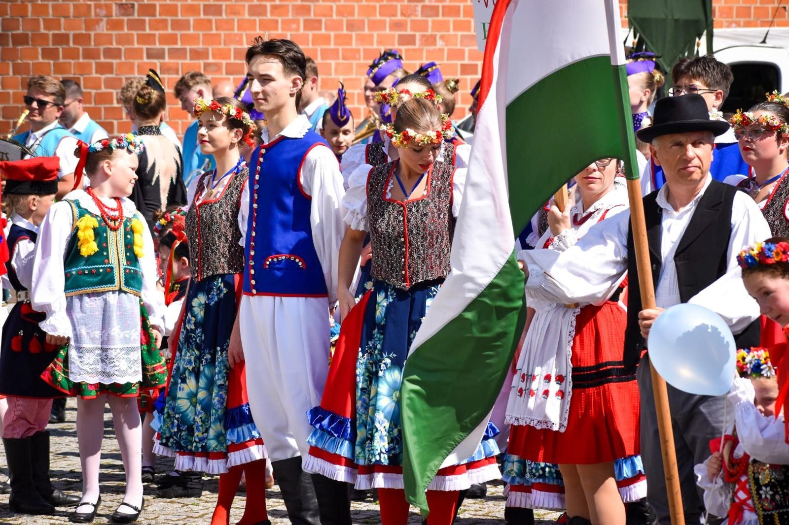 Zdjęcie w galerii na portalu naszraciborz.pl: Zamek Piastowski sercem święta kultur – Powiat Raciborski celebruje różnorodność wiadomości z regionu