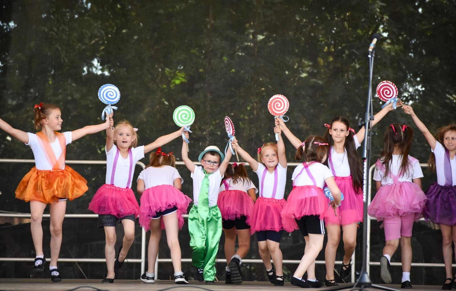 Zdjęcie w galerii na portalu naszraciborz.pl: Zamek Piastowski sercem święta kultur – Powiat Raciborski celebruje różnorodność wiadomości z regionu