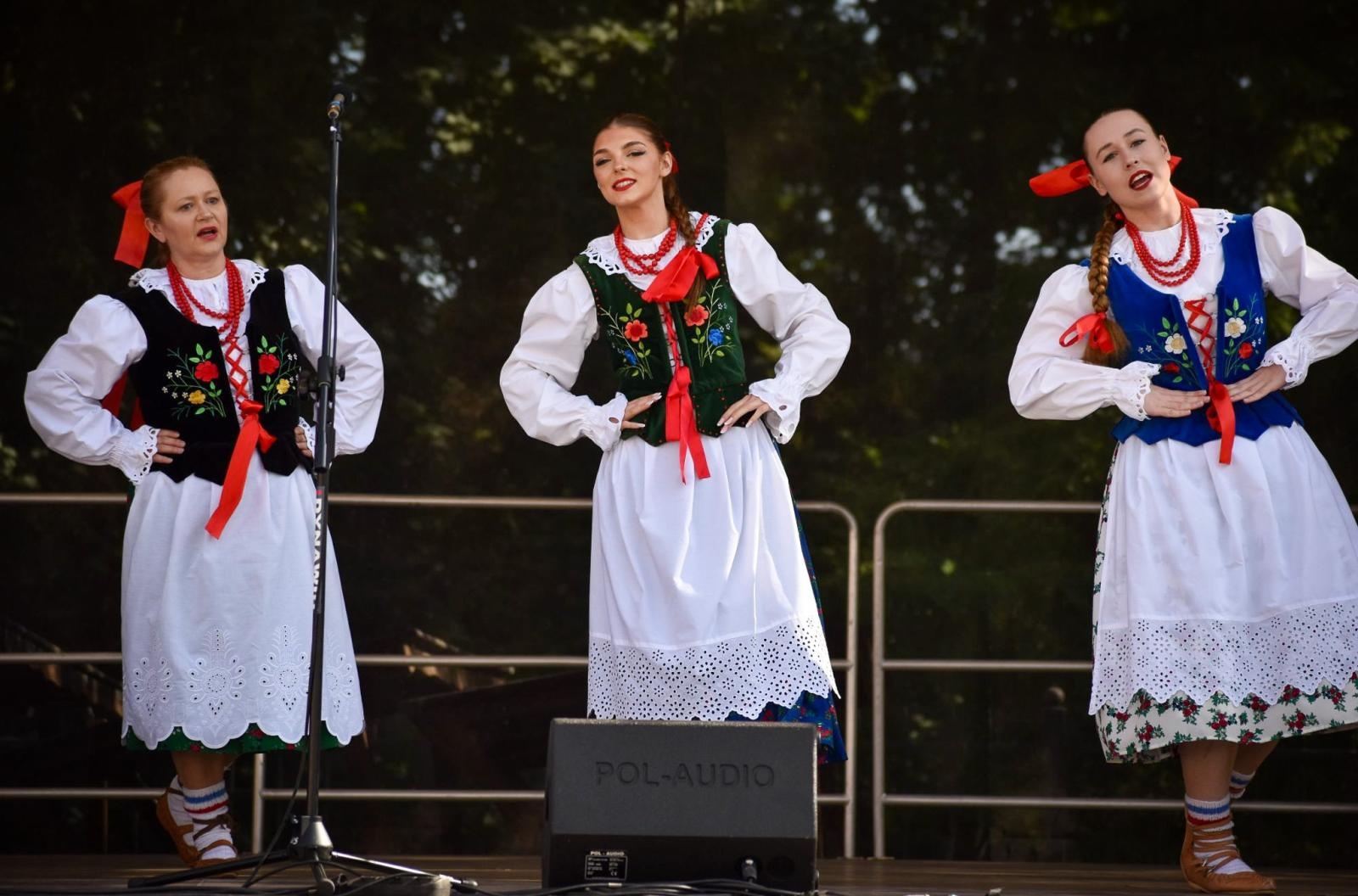 Zdjęcie w galerii na portalu naszraciborz.pl: Zamek Piastowski sercem święta kultur – Powiat Raciborski celebruje różnorodność wiadomości z regionu