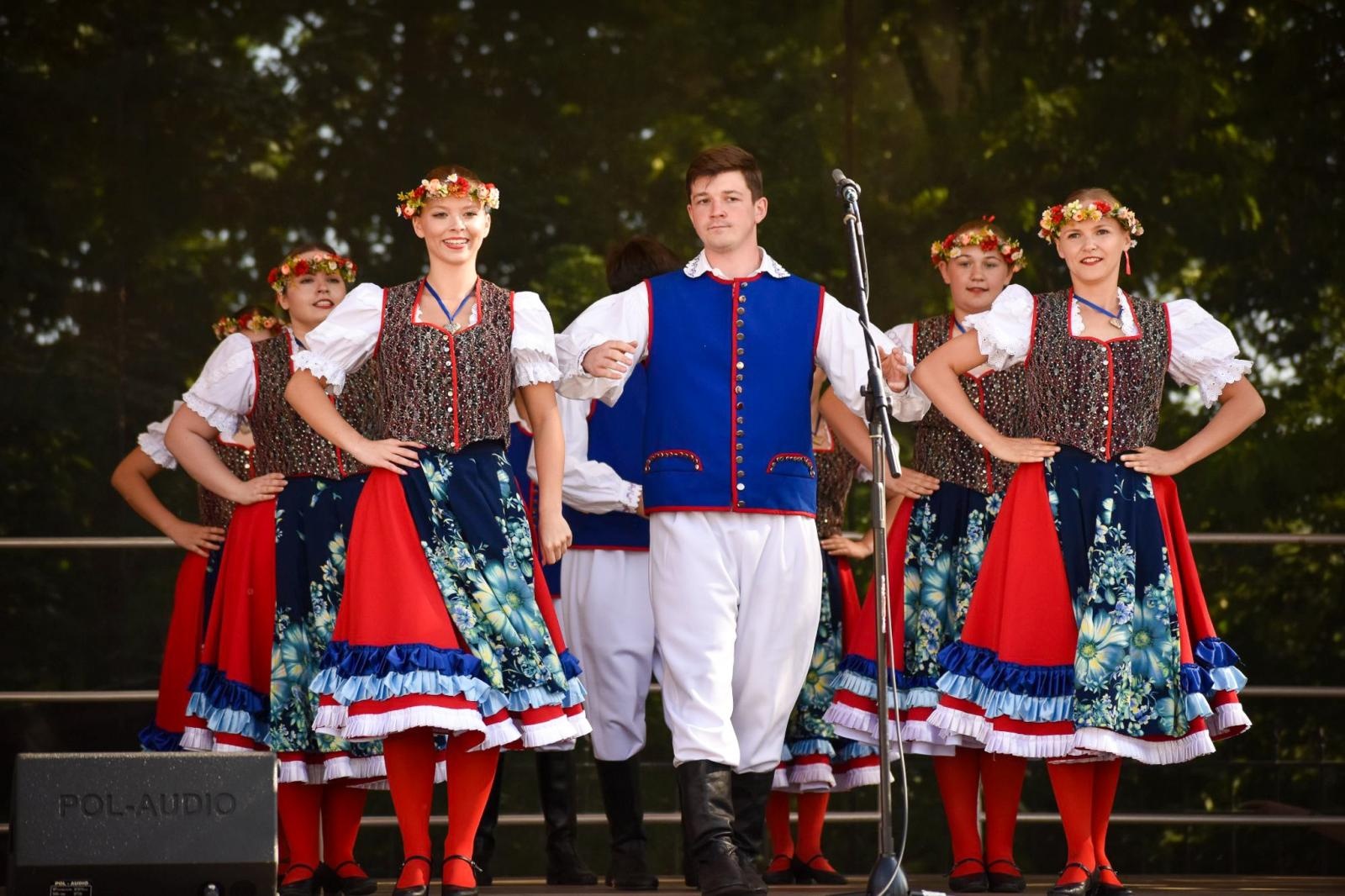 Zdjęcie w galerii na portalu naszraciborz.pl: Zamek Piastowski sercem święta kultur – Powiat Raciborski celebruje różnorodność wiadomości z regionu