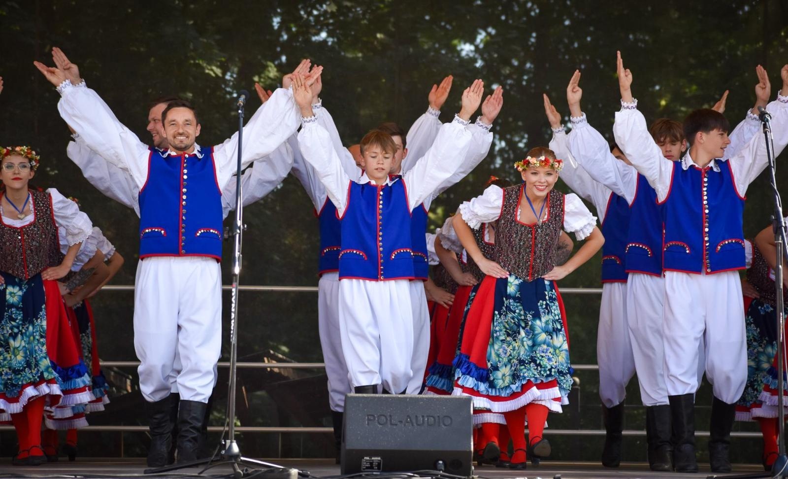 Zdjęcie w galerii na portalu naszraciborz.pl: Zamek Piastowski sercem święta kultur – Powiat Raciborski celebruje różnorodność wiadomości z regionu