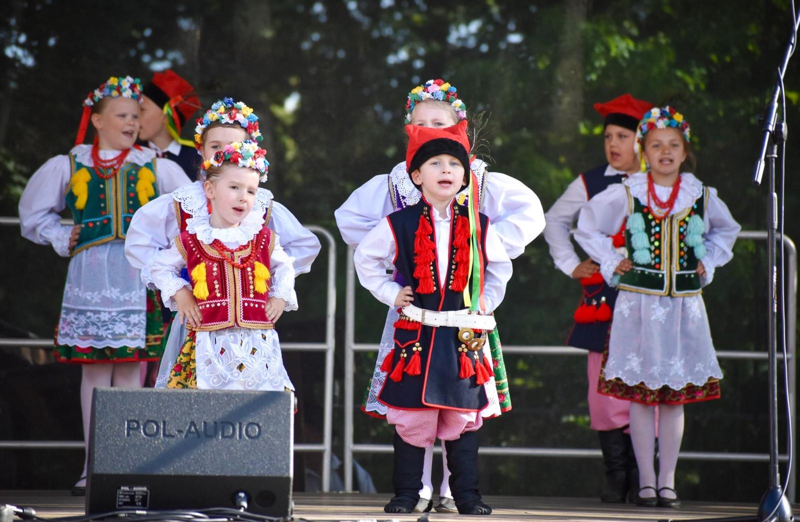 Zdjęcie w galerii na portalu naszraciborz.pl: Zamek Piastowski sercem święta kultur – Powiat Raciborski celebruje różnorodność wiadomości z regionu