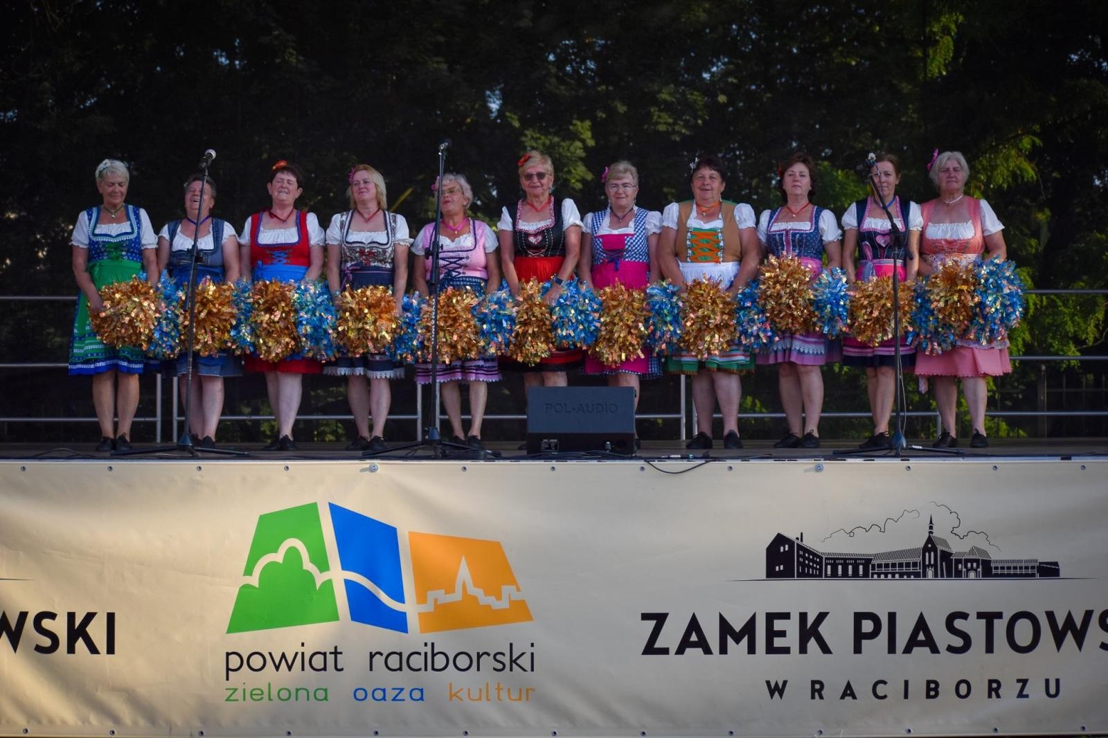 Zdjęcie w galerii na portalu naszraciborz.pl: Zamek Piastowski sercem święta kultur – Powiat Raciborski celebruje różnorodność wiadomości z regionu