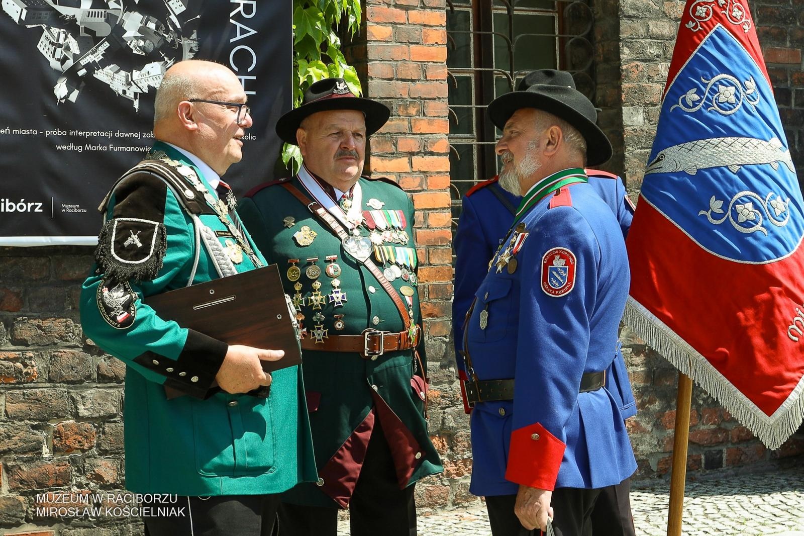 Zdjęcie w galerii na portalu naszraciborz.pl: Niech żyje król! - Intronizacja króla kurkowego w Raciborzu wiadomości z regionu