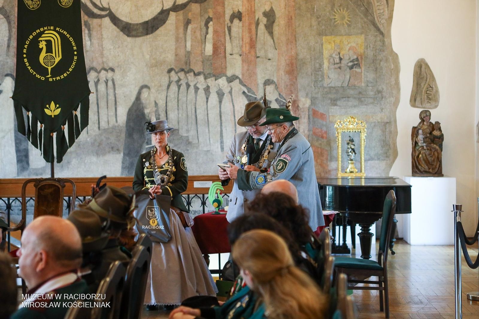 Zdjęcie w galerii na portalu naszraciborz.pl: Niech żyje król! - Intronizacja króla kurkowego w Raciborzu wiadomości z regionu