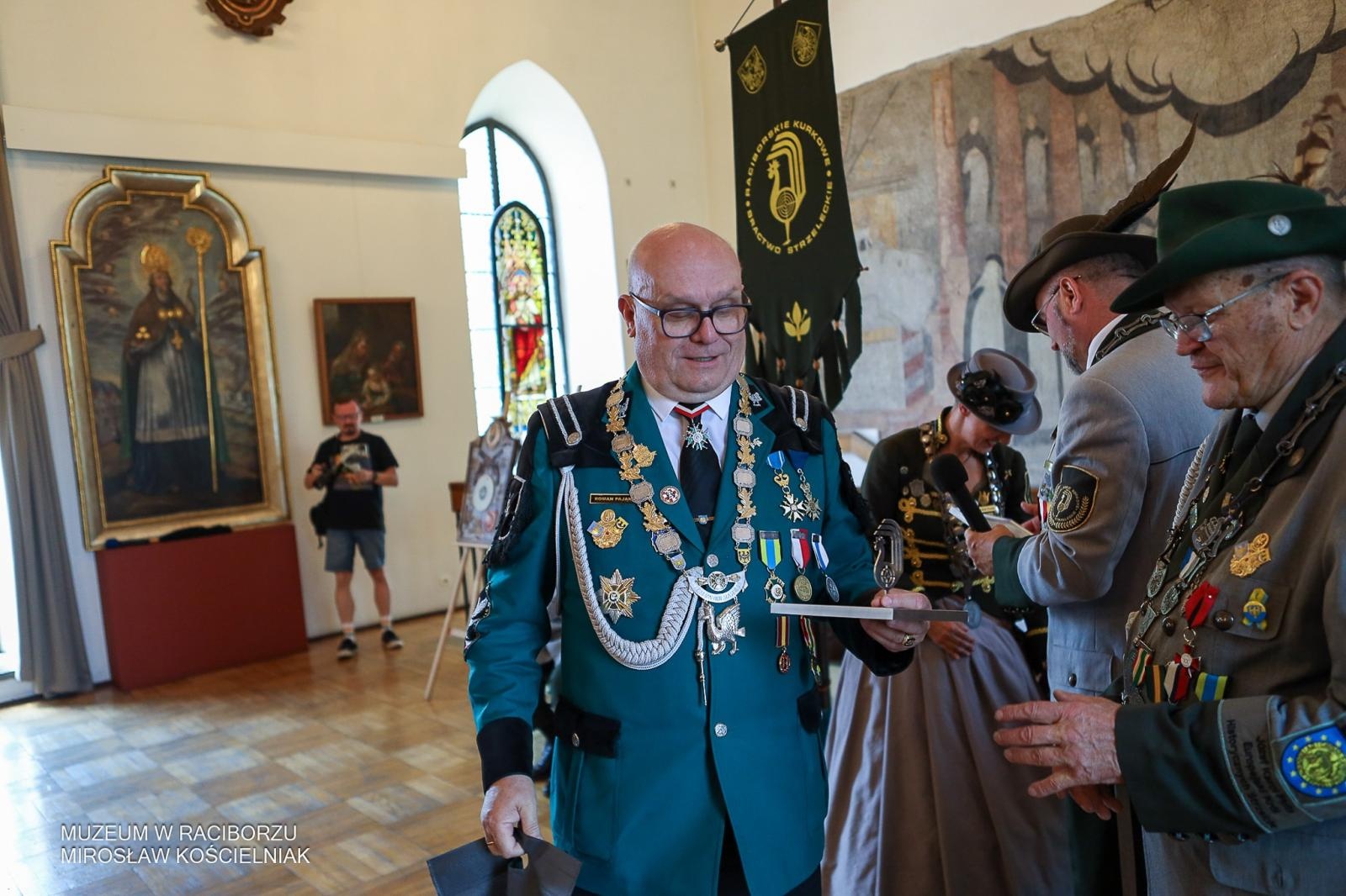 Zdjęcie w galerii na portalu naszraciborz.pl: Niech żyje król! - Intronizacja króla kurkowego w Raciborzu wiadomości z regionu