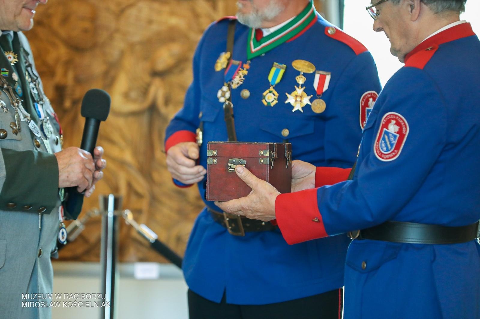 Zdjęcie w galerii na portalu naszraciborz.pl: Niech żyje król! - Intronizacja króla kurkowego w Raciborzu wiadomości z regionu